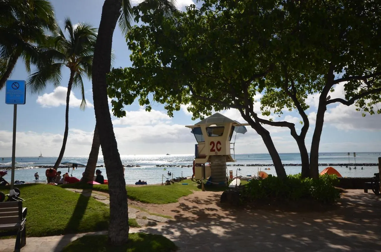 Kv702 Waikiki Private Waterfall Room, Mountain View! Honolulu 0*,  ABD