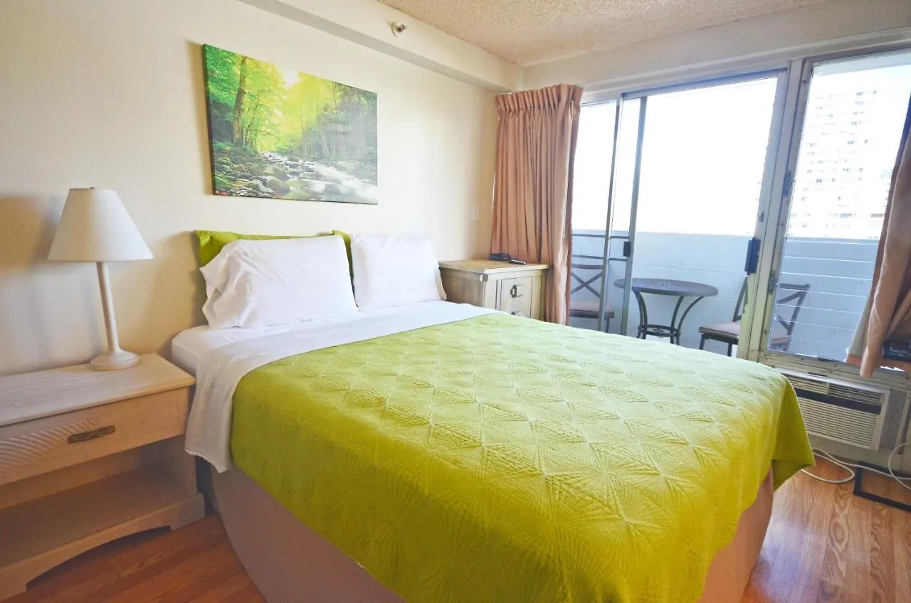 Kv702 Waikiki Private Waterfall Room, Mountain View! هونولولو 0*,  الولايات المتحدة الأمريكية